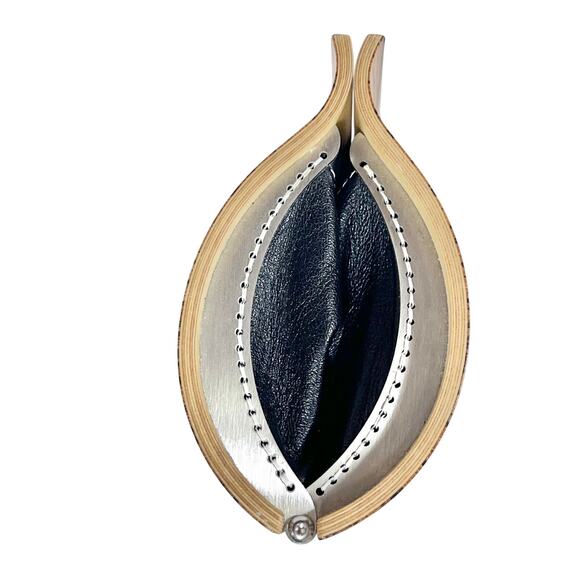 Tivi Colorado Wooden Clutch Handbag Purse Clam Shell Wood Grain Magnet Closure - Picture 4 of 10